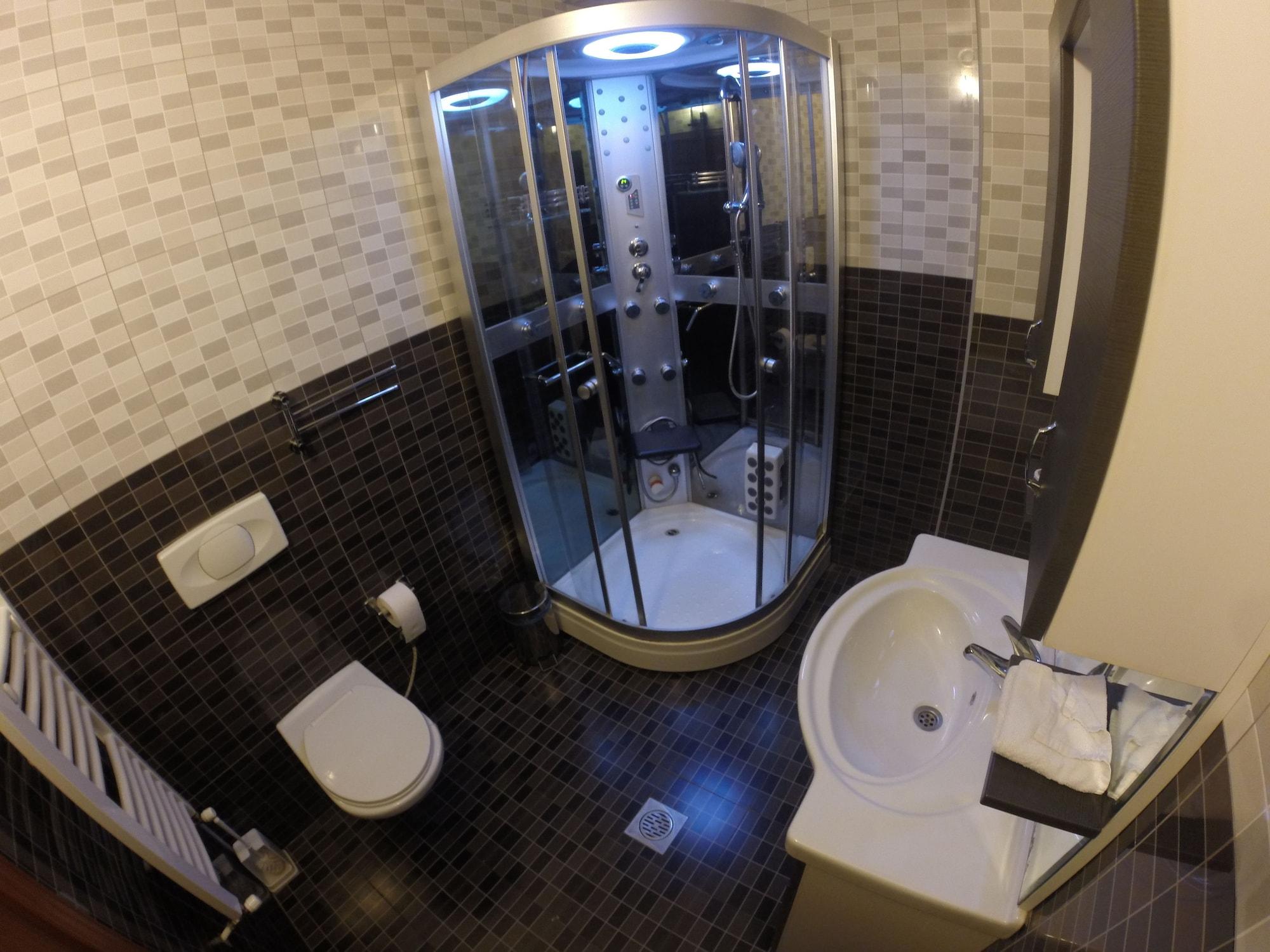 Hotel Denis Pristina Extérieur photo